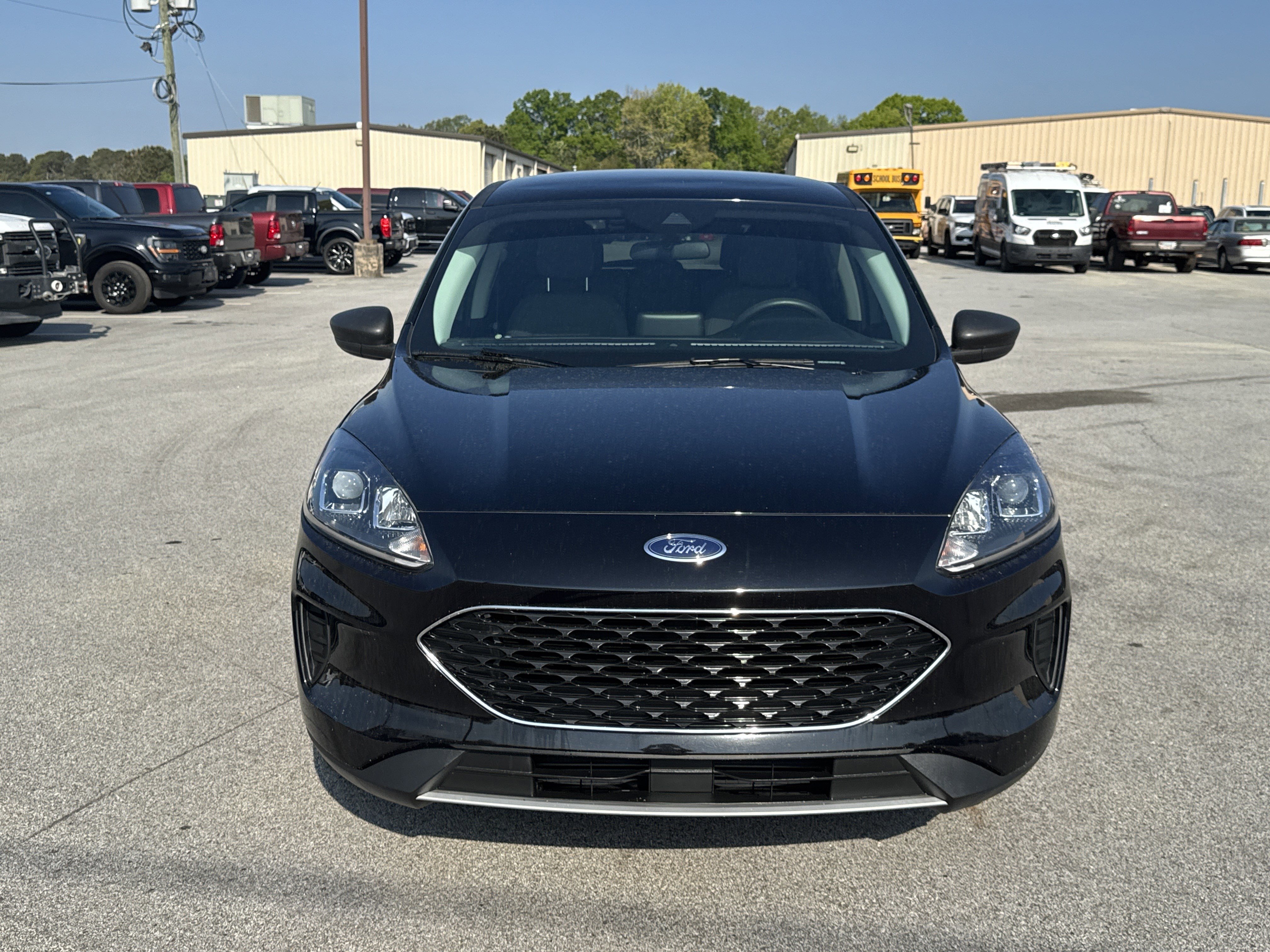 Used 2022 Ford Escape SE image 4