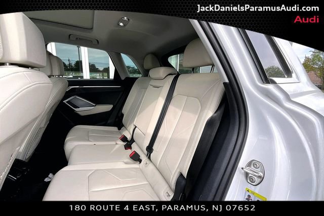 Used 2023 Audi Q3 2.0T Premium w/ Convenience Package AWD/4WD image 18