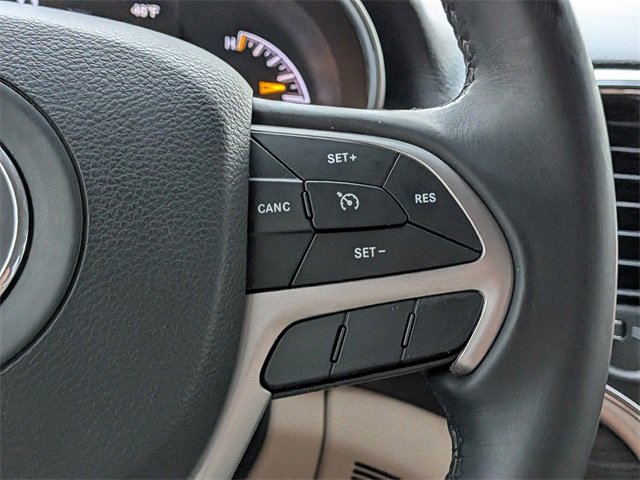 Used 2019 Jeep Grand Cherokee Laredo image 28