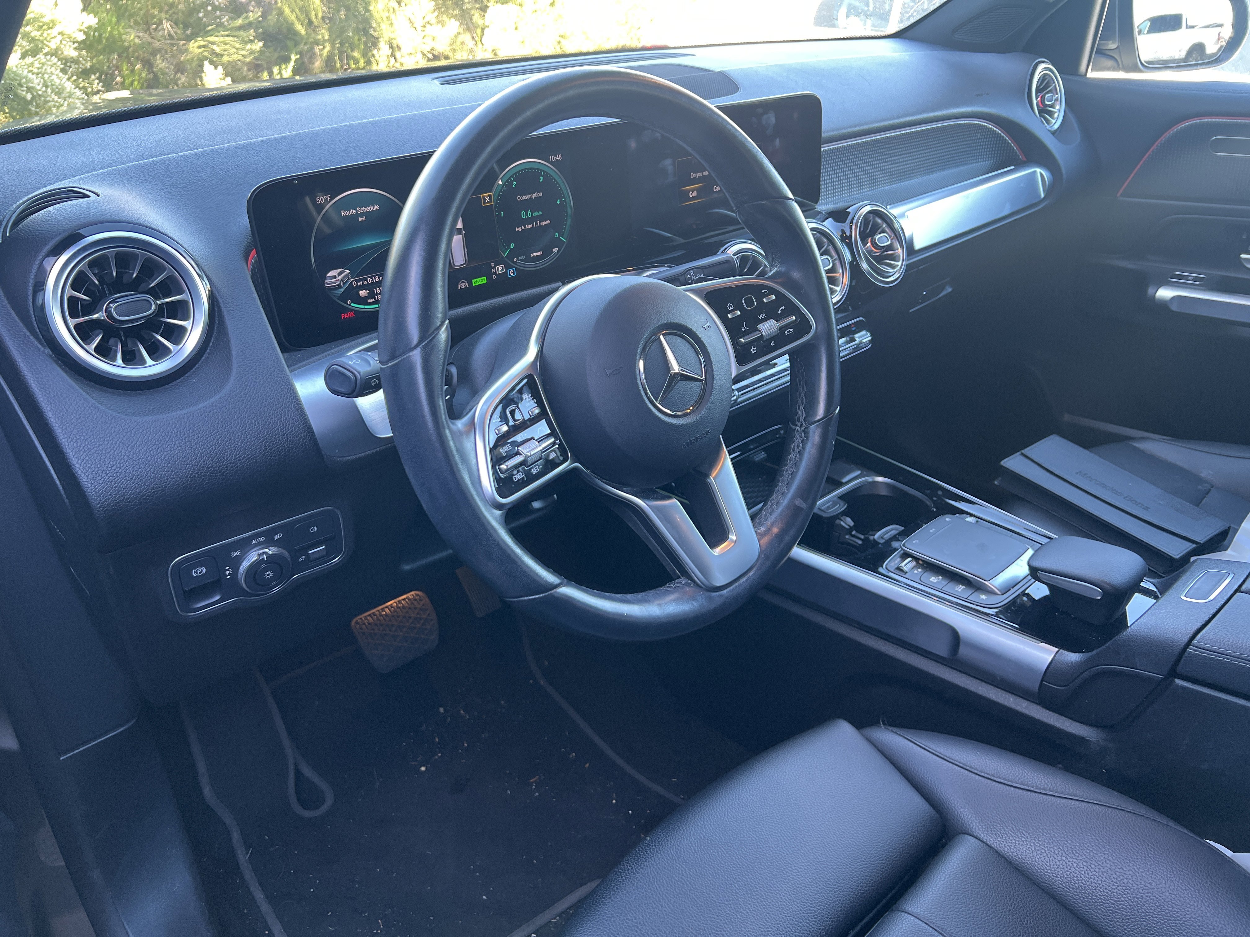 Used 2022 Mercedes-Benz EQB 350 4MATIC image 5