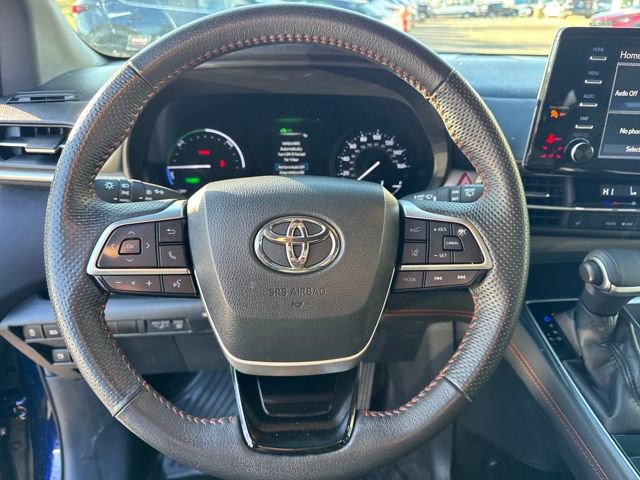 Used 2022 Toyota Sienna XSE image 20