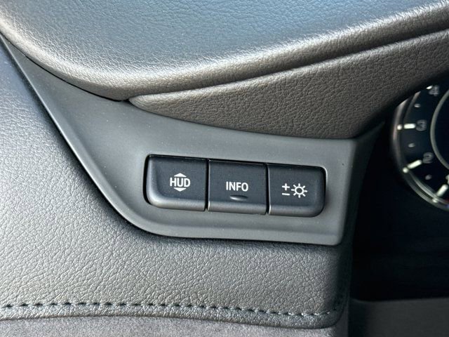 Used 2019 Cadillac Escalade Premium Luxury image 23