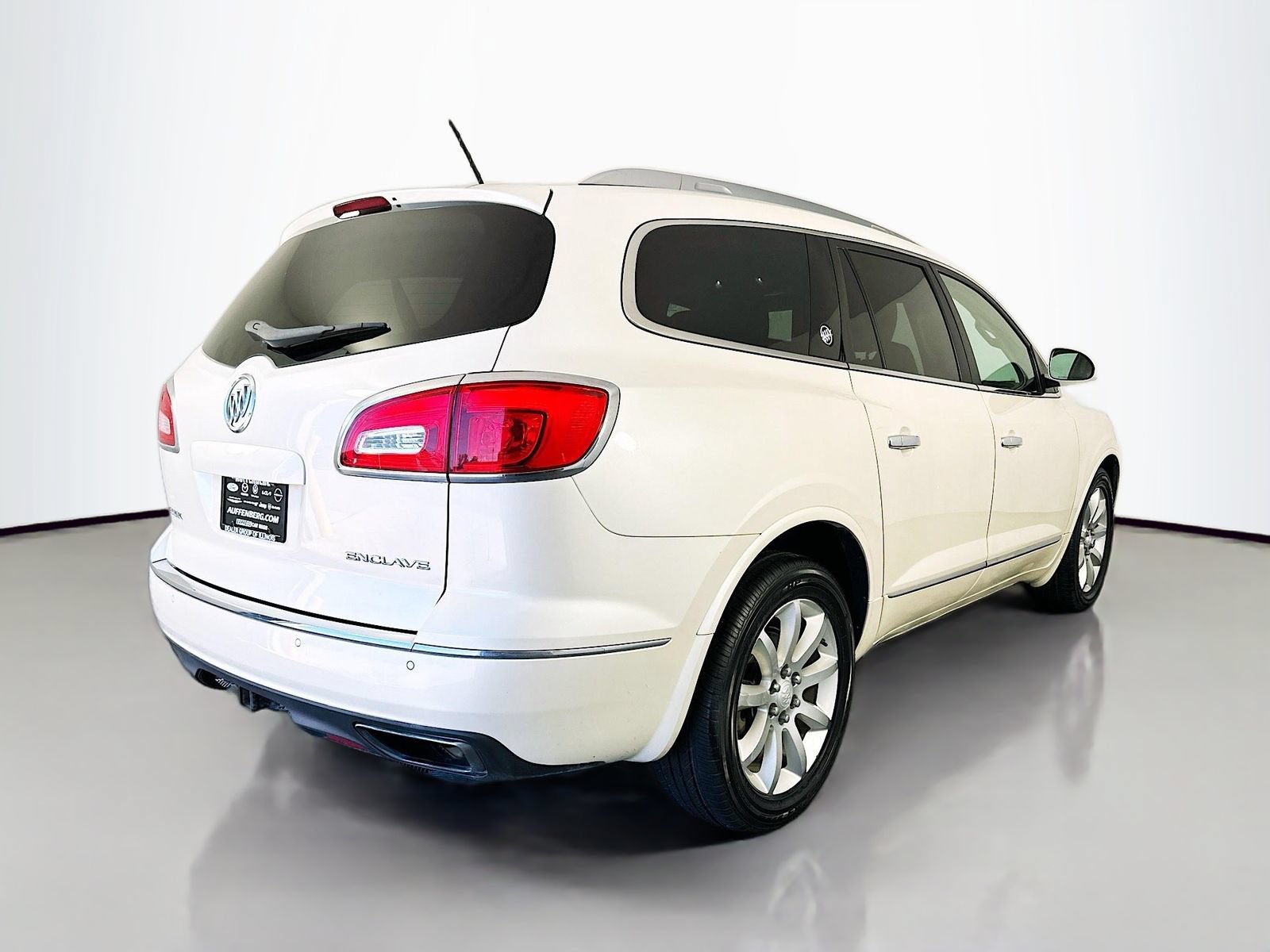 Used 2014 Buick Enclave Premium w/ Trailering Provision Package FWD image 7