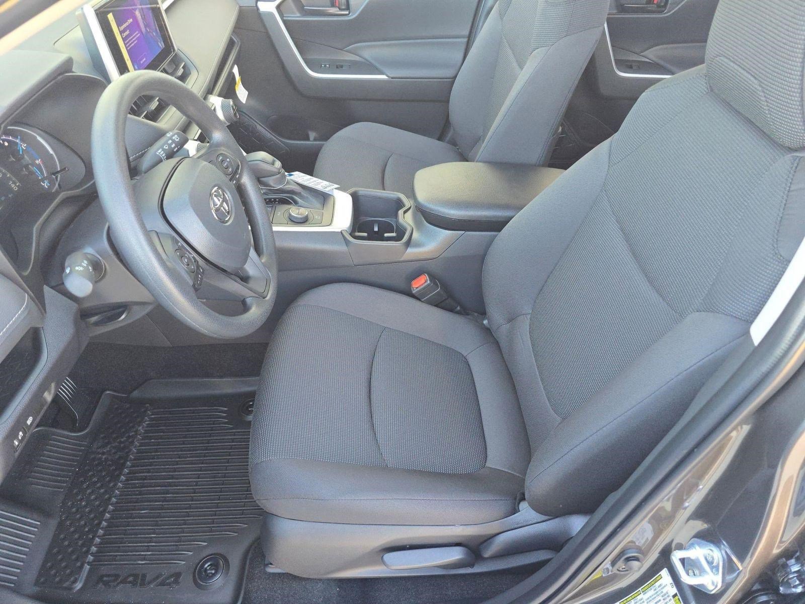 New 2025 Toyota RAV4 LE image 4