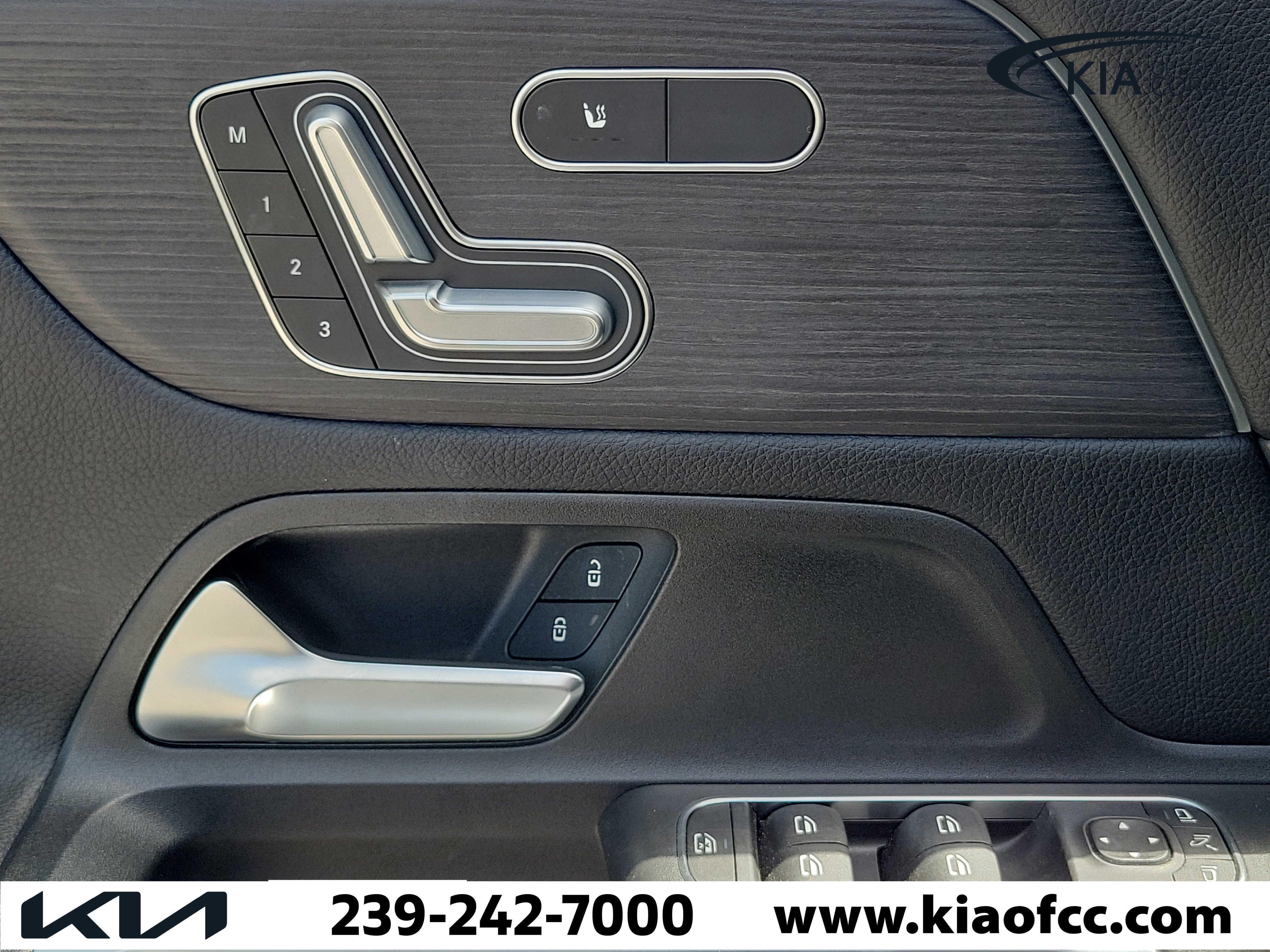 Used 2024 Mercedes-Benz GLB 250 4MATIC image 21