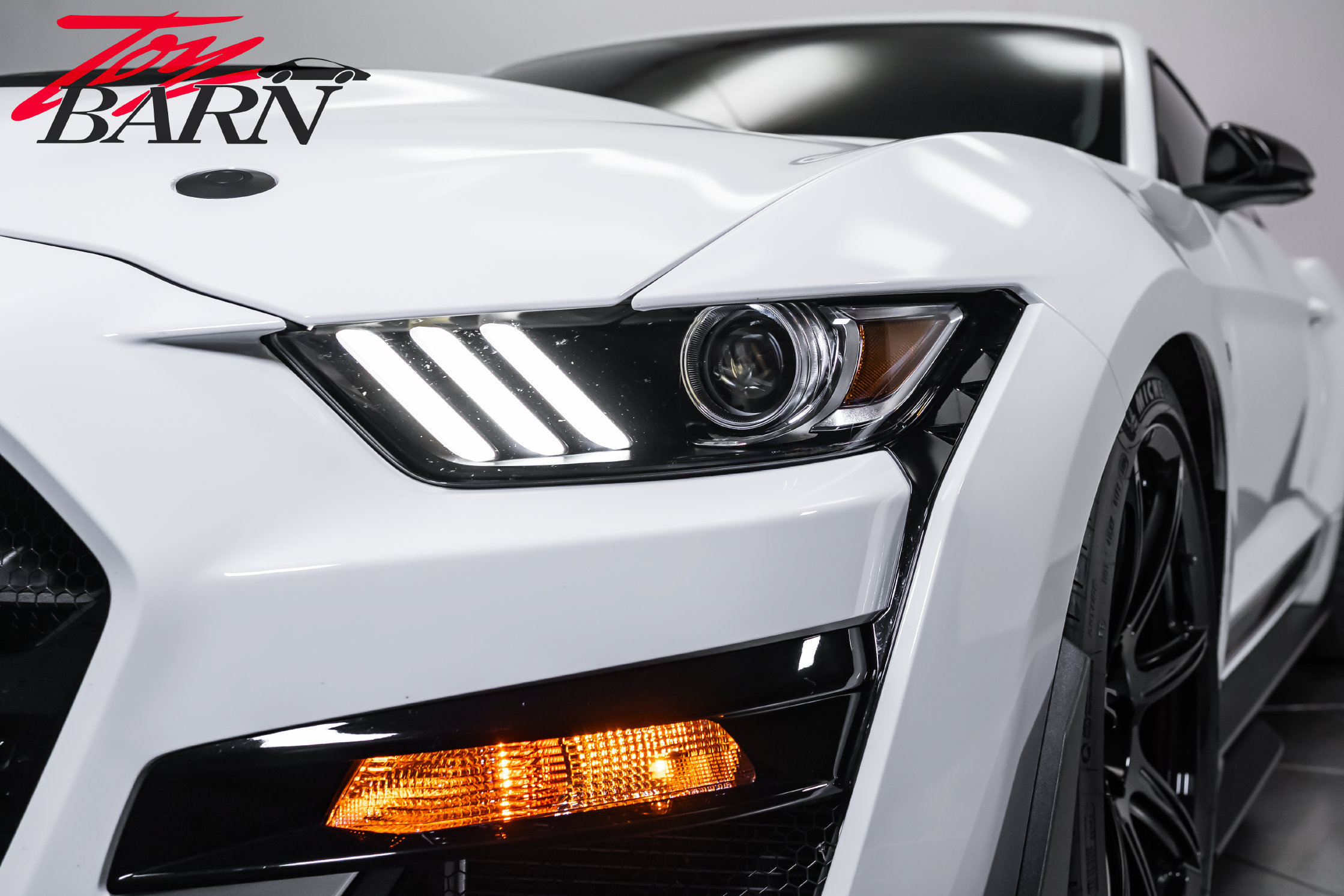 Used 2020 Ford Mustang Shelby GT500 w/ Technology Package RWD image 10