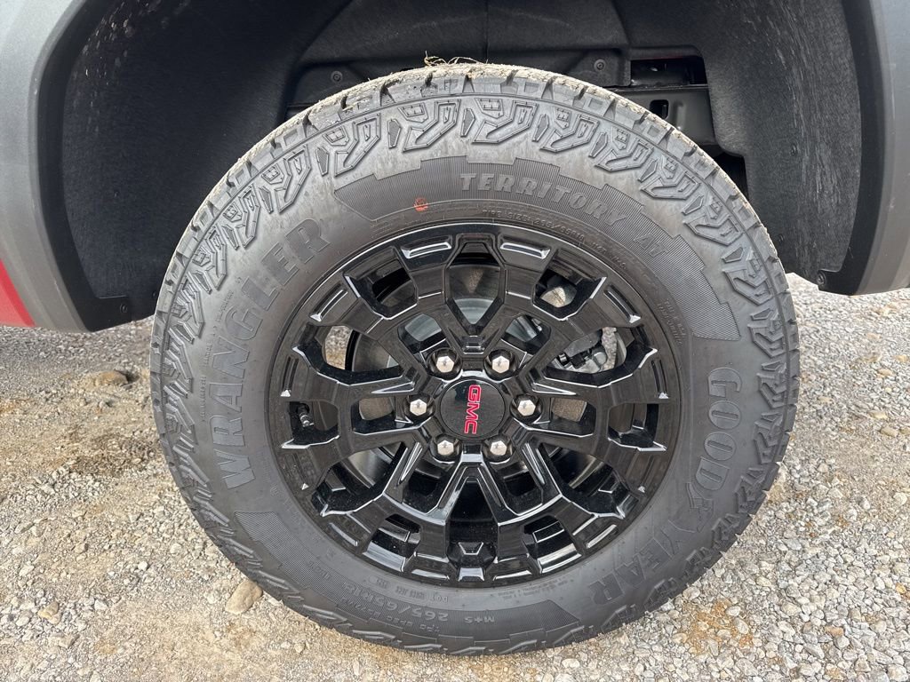 New 2026 GMC Canyon Elevation w/ Convenience Package image 32