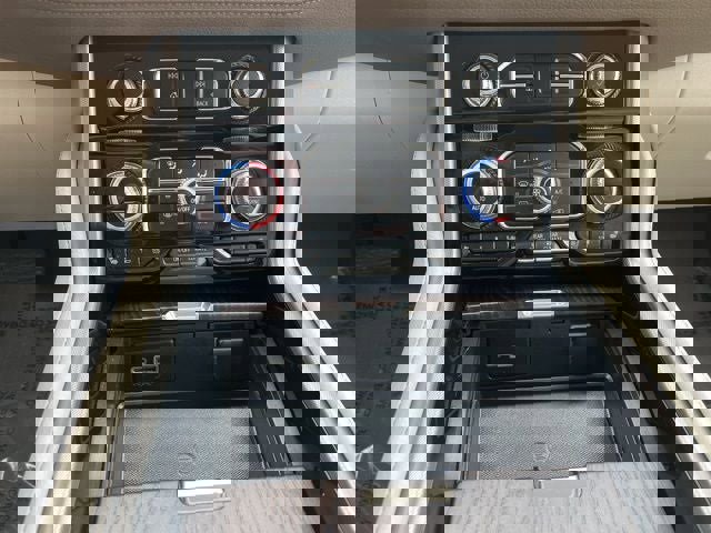 Used 2022 GMC Yukon XL Denali image 34