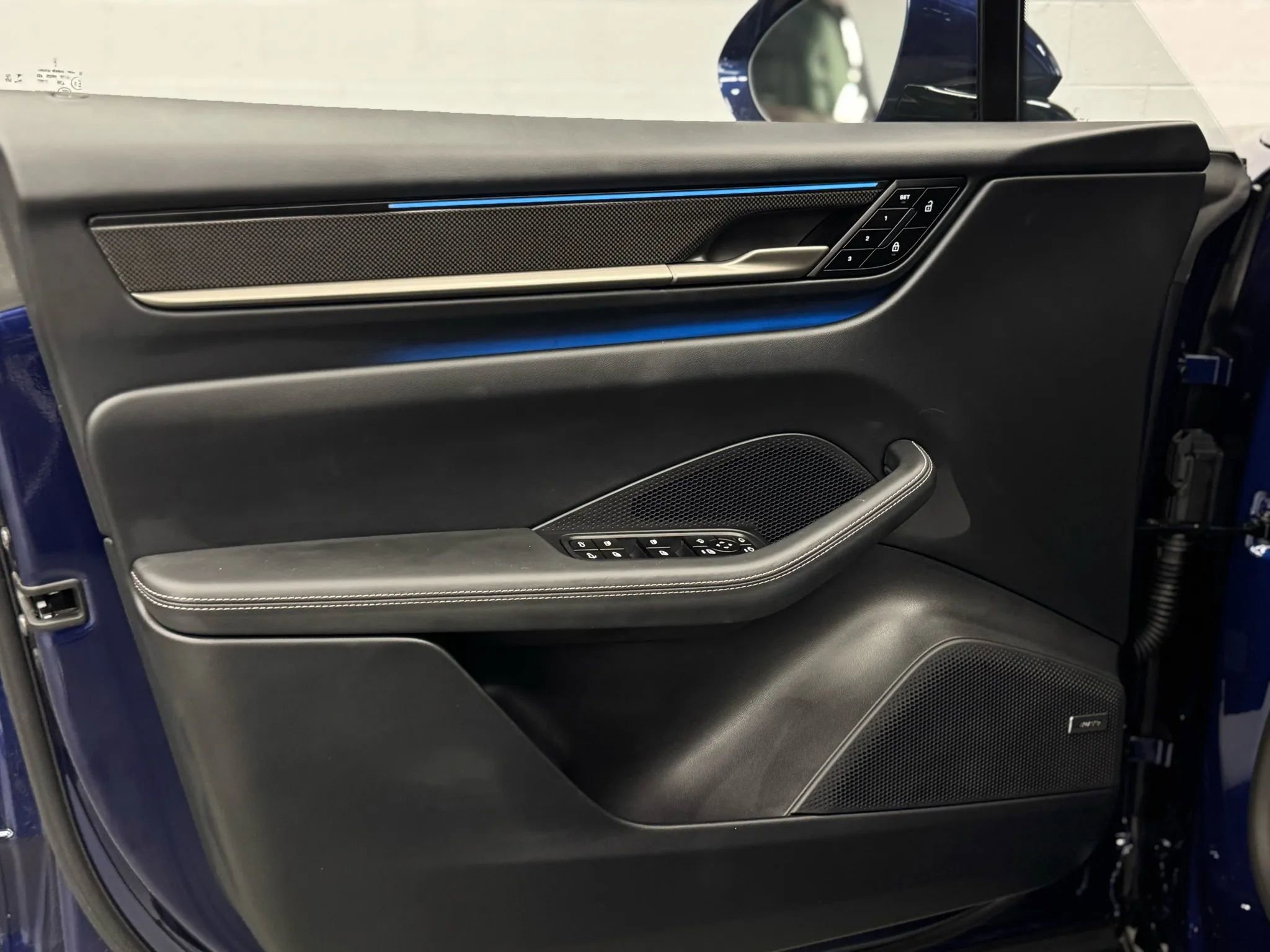 Used 2024 Porsche Macan Turbo Electric image 16