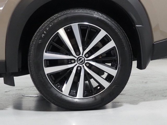 Used 2024 Nissan Pathfinder Platinum FWD image 54