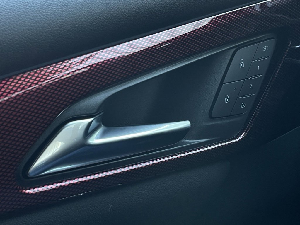 New 2026 Chevrolet Traverse RS image 14