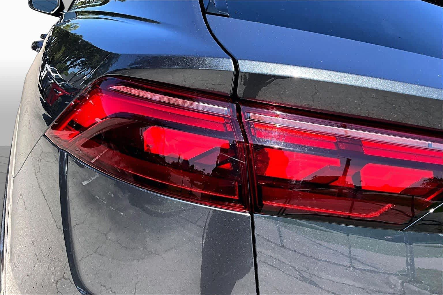 Used 2024 Audi SQ8 Prestige AWD/4WD image 29