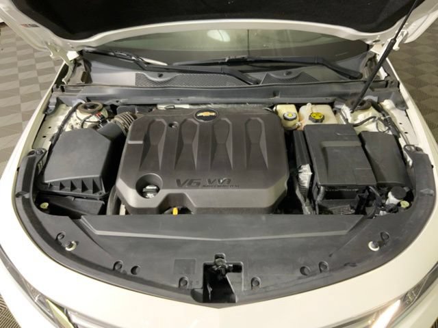 Used 2018 Chevrolet Impala LT FWD image 39