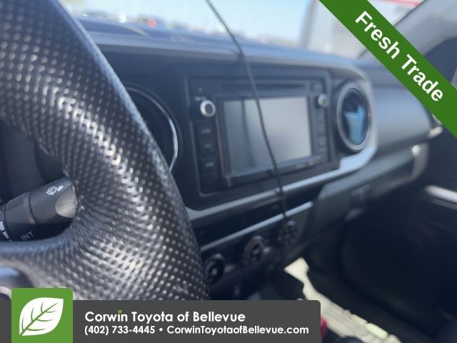 Used 2016 Toyota Tacoma SR5 w/ SR5 Appearance Package (SN) image 13