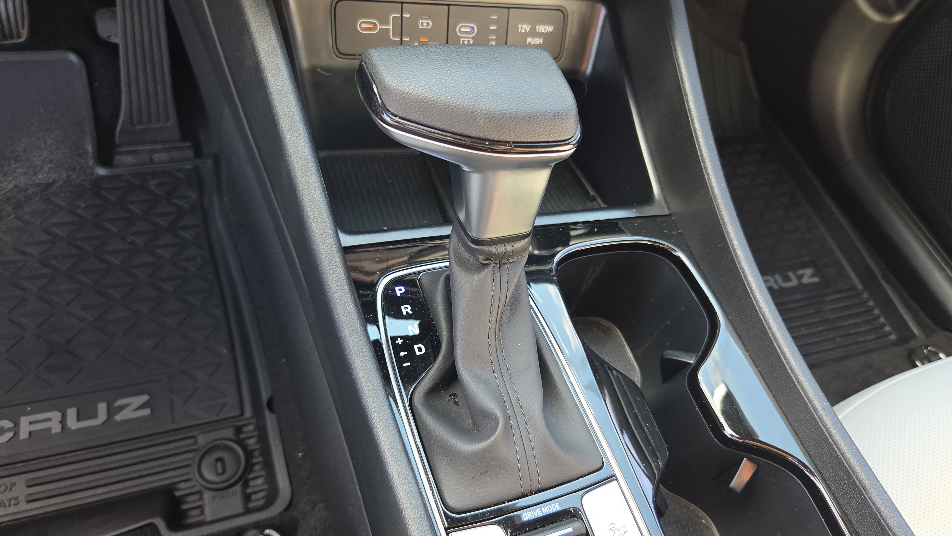 Used 2025 Hyundai Santa Cruz SEL image 26