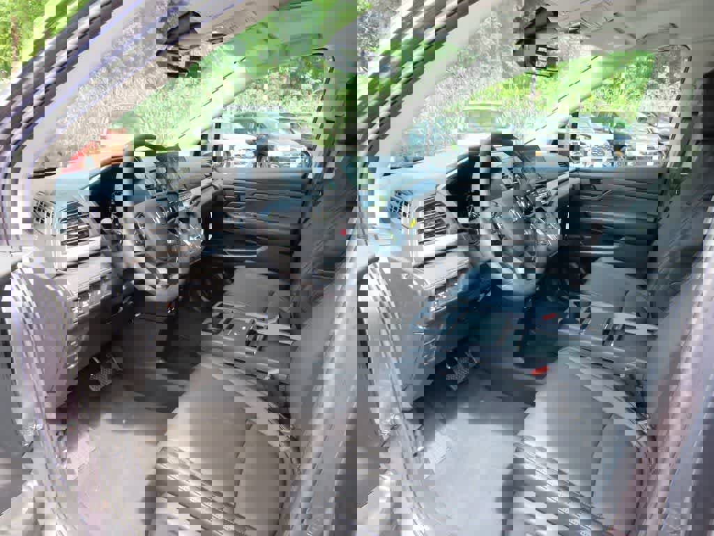 New 2026 Honda Odyssey EX-L image 2