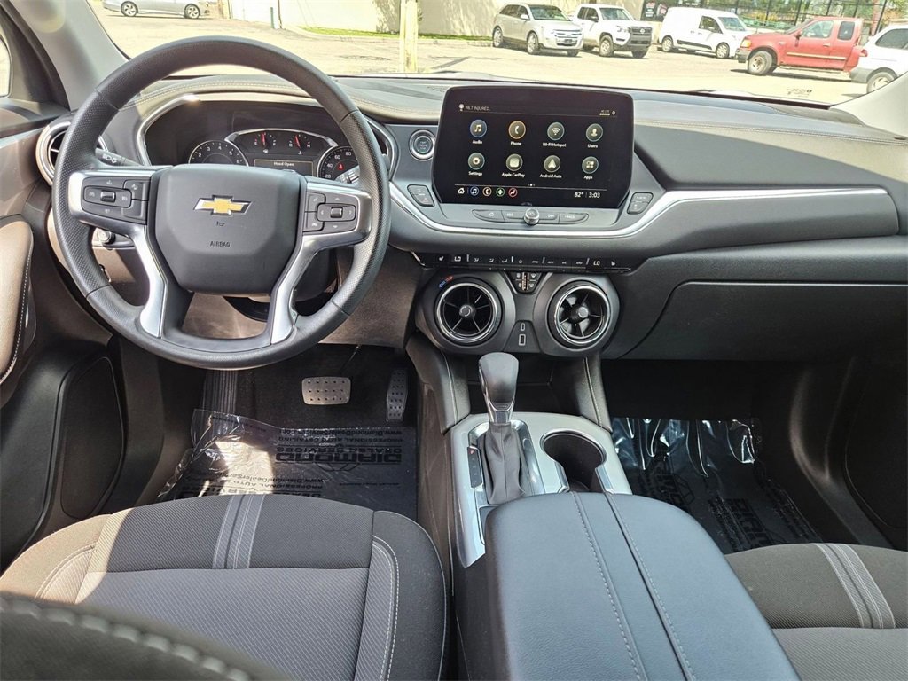 Used 2025 Chevrolet Blazer LT w/ Driver Confidence Package image 25