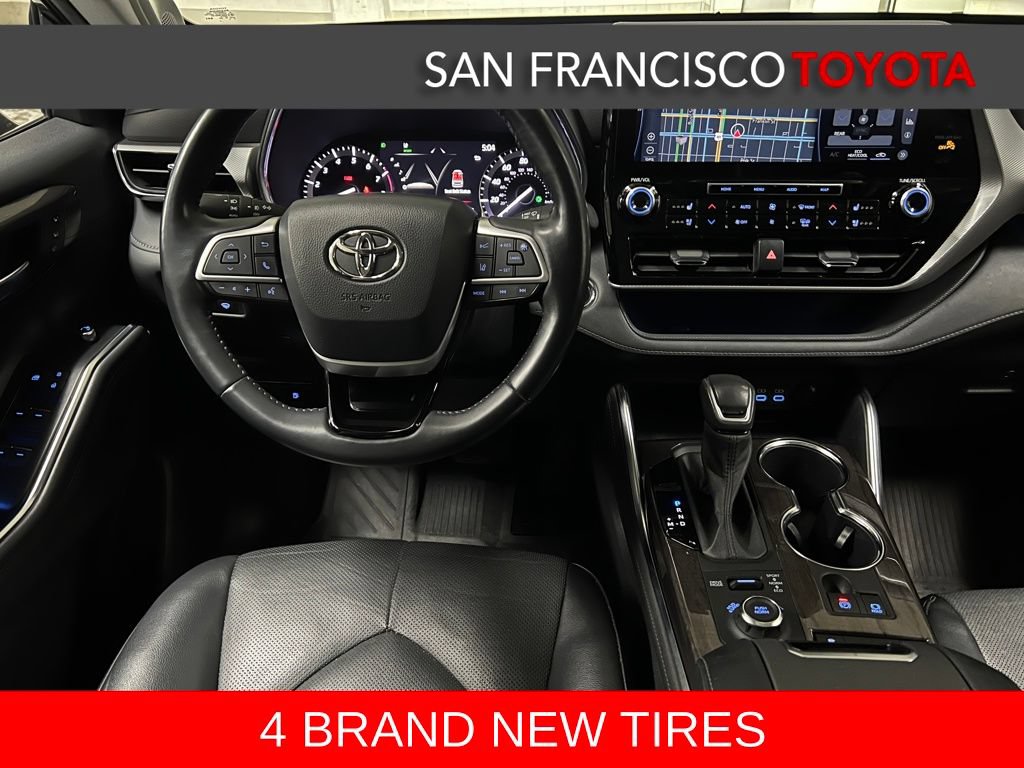 Used 2022 Toyota Highlander Platinum AWD/4WD image 31