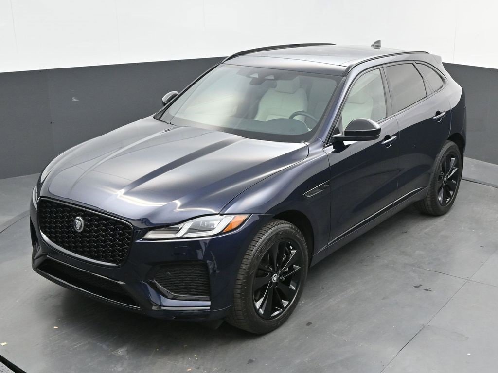 Used 2025 Jaguar F-PACE R-Dynamic S image 38