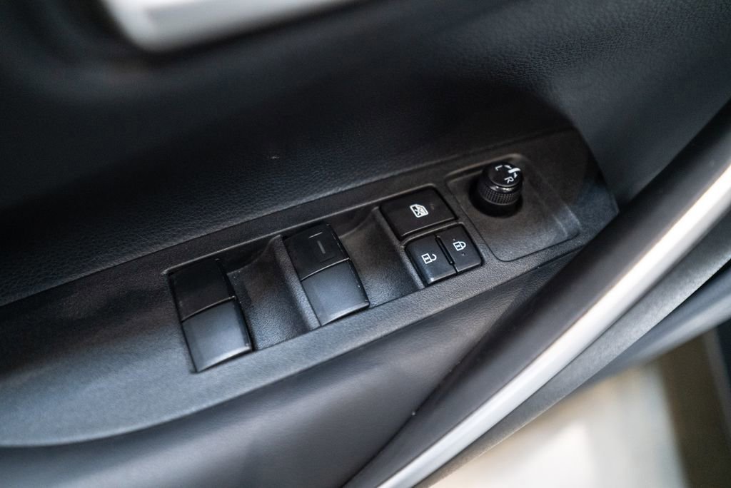 Certified 2023 Toyota Corolla SE image 21