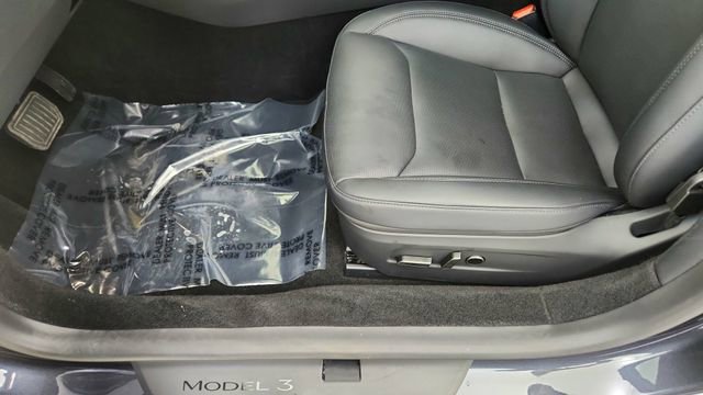 Used 2025 Tesla Model 3 Long Range image 32