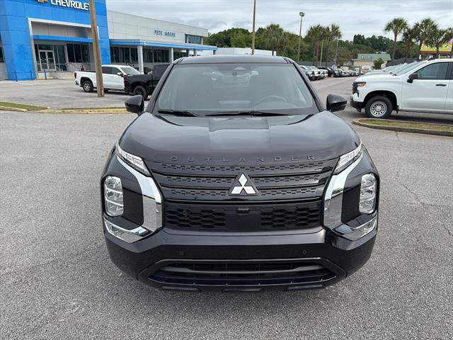 Used 2024 Mitsubishi Outlander SE Black Edition FWD image 8