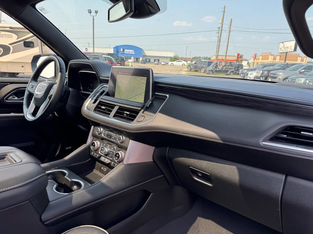 Used 2024 GMC Yukon XL SLT image 33