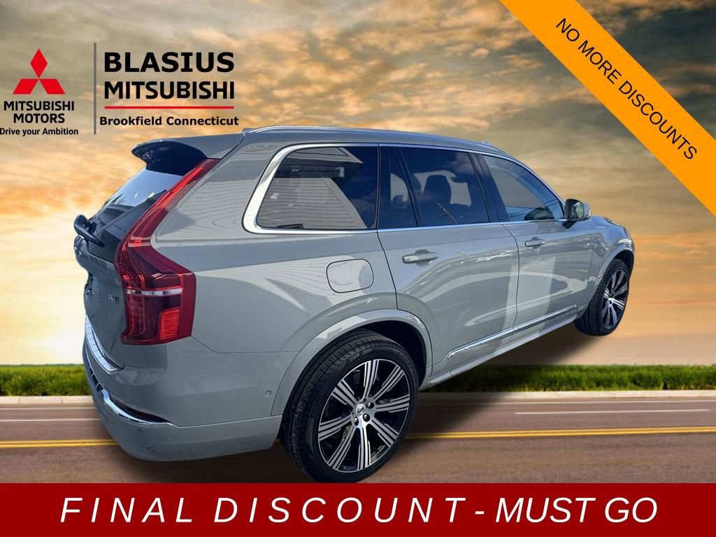 Used 2025 Volvo XC90 B6 Ultra w/ Protection Package Premier image 12