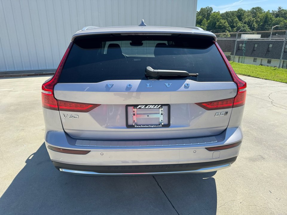 New 2026 Volvo V60 B5 Cross Country Plus w/ Protection Package Premier image 14