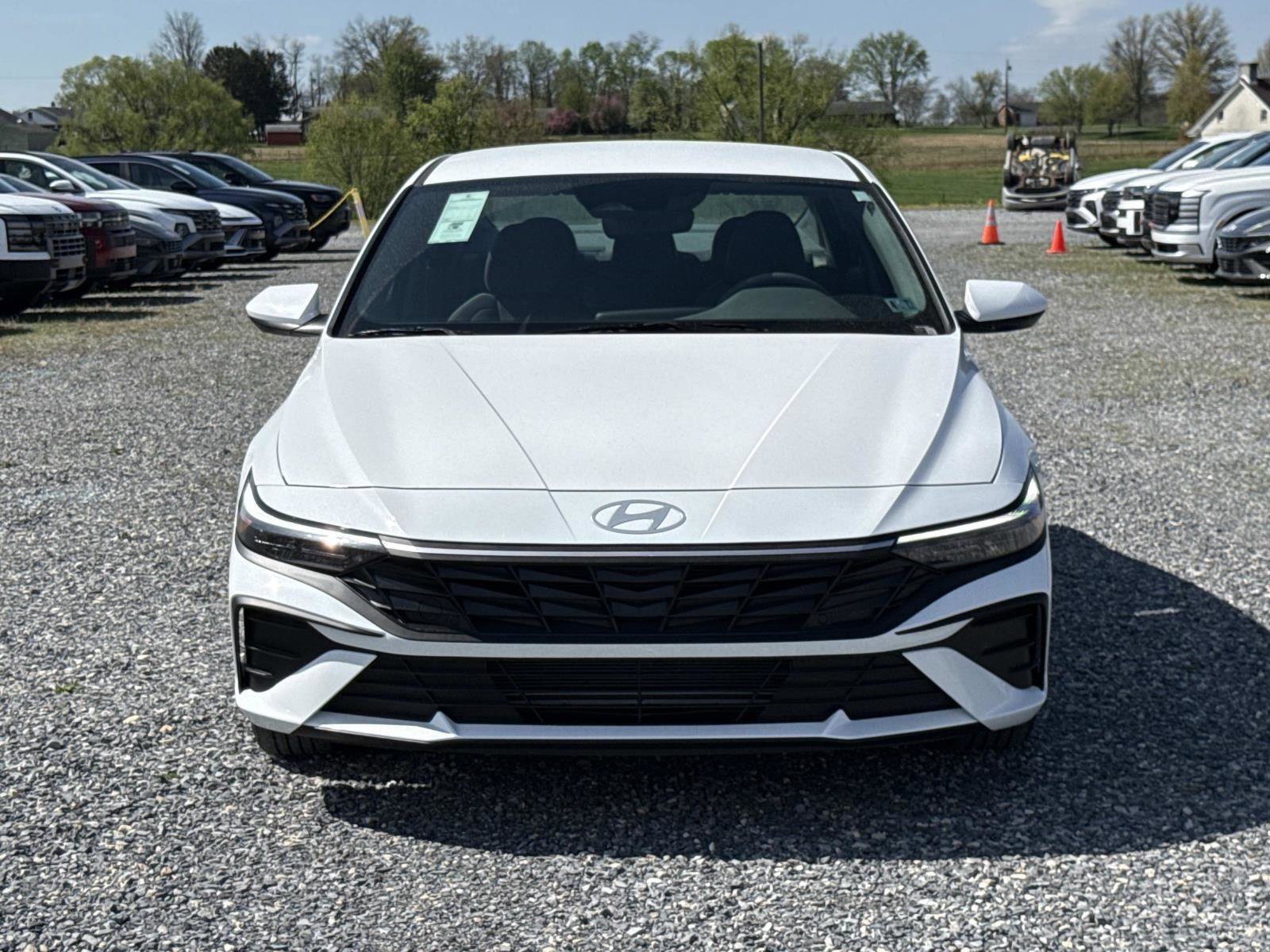 New 2026 Hyundai Elantra SE FWD image 16