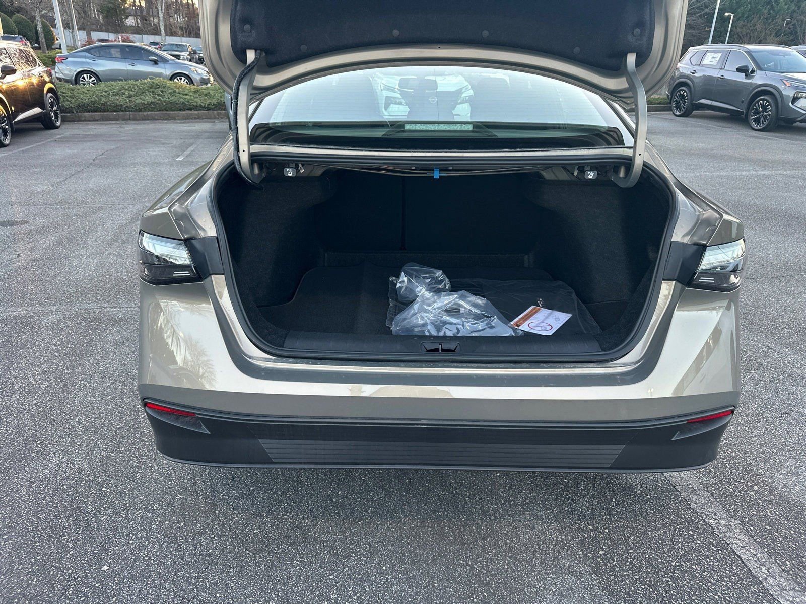 New 2026 Nissan Sentra SV w/ SV Convenience Package FWD image 18