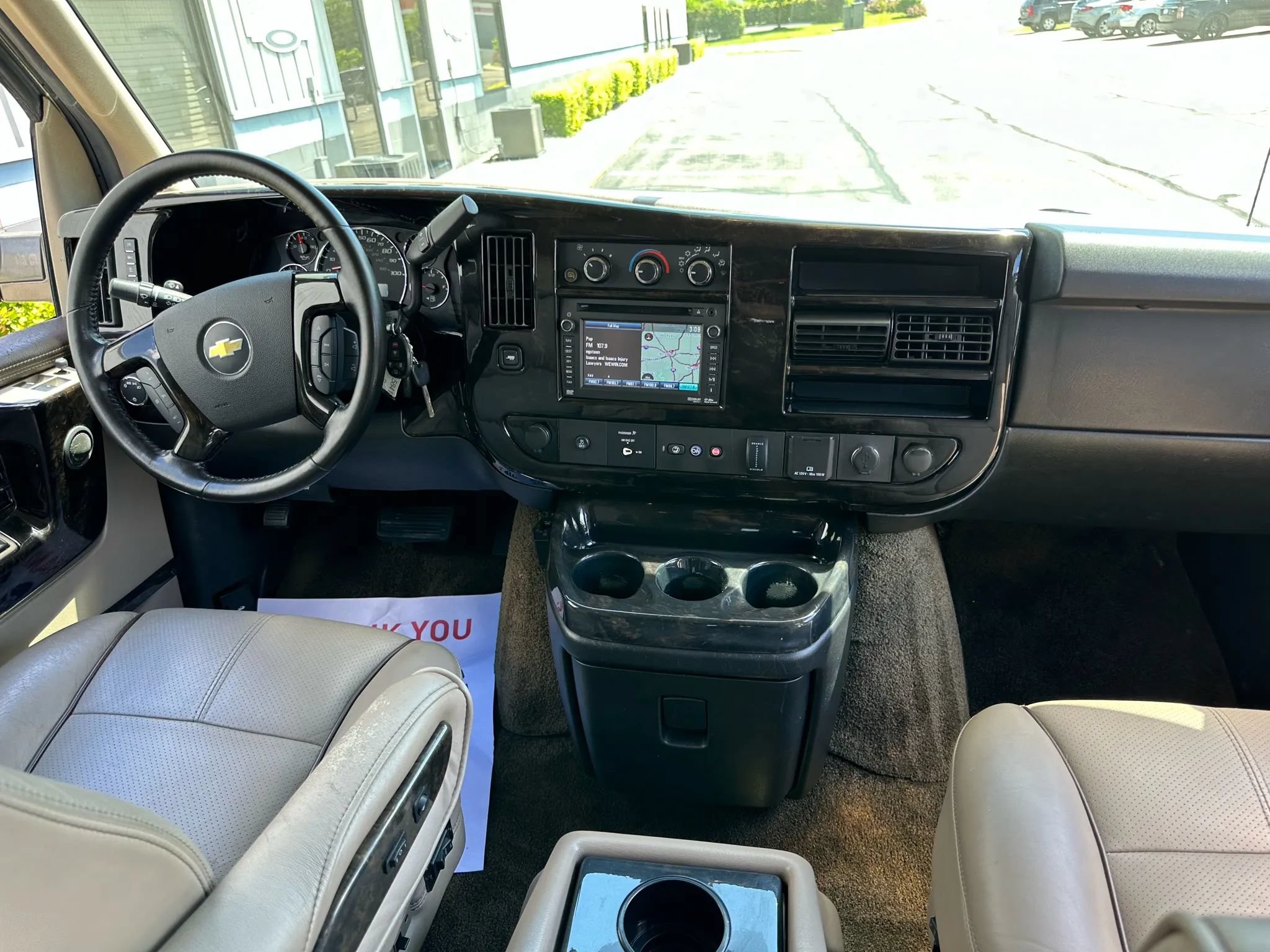 Used 2015 Chevrolet Express 2500 Extended RWD image 5
