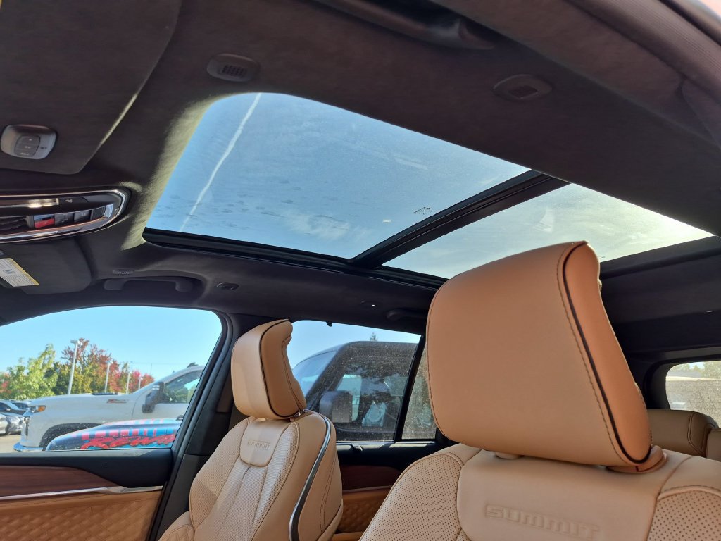 New 2027 Jeep Grand Cherokee Summit AWD/4WD image 28