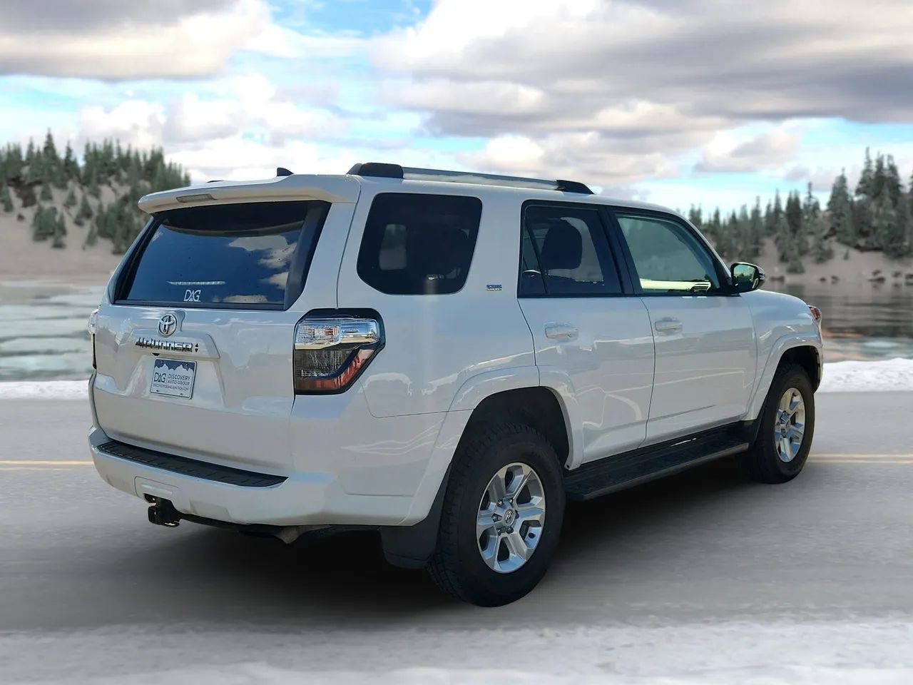 Used 2024 Toyota 4Runner SR5 Premium image 7