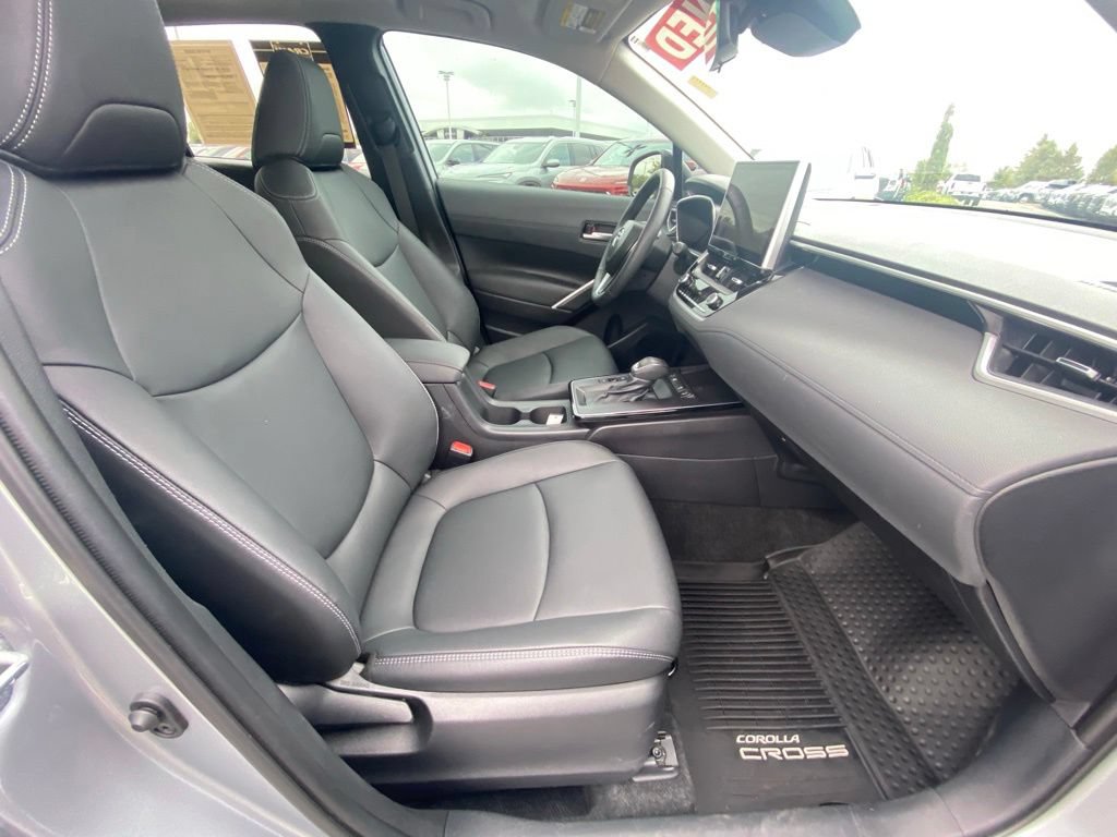 Used 2026 Toyota Corolla Cross XLE w/ Convenience Package AWD/4WD image 29