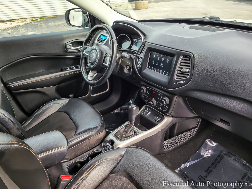 Used 2021 Jeep Compass Latitude image 29