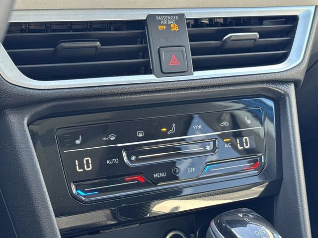 New 2026 Volkswagen Taos SE FWD image 20