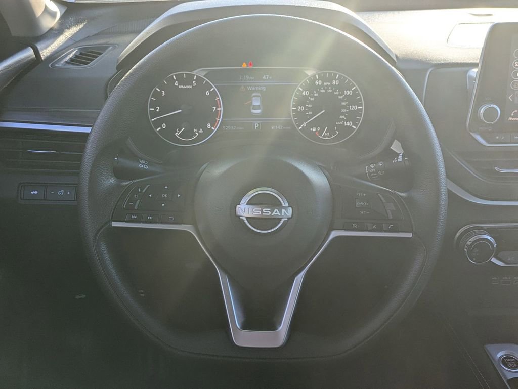 Used 2023 Nissan Altima 2.5 SV image 12