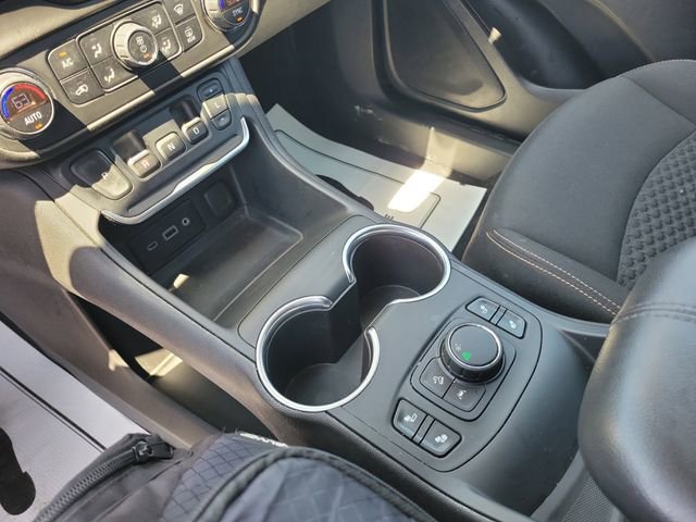 Used 2021 GMC Terrain SLE w/ Driver Convenience Package FWD image 32