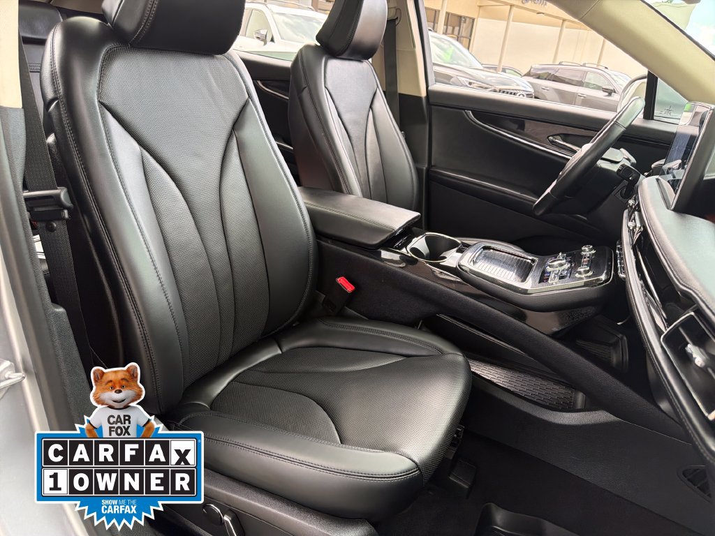 Used 2023 Lincoln Nautilus Reserve AWD/4WD image 34