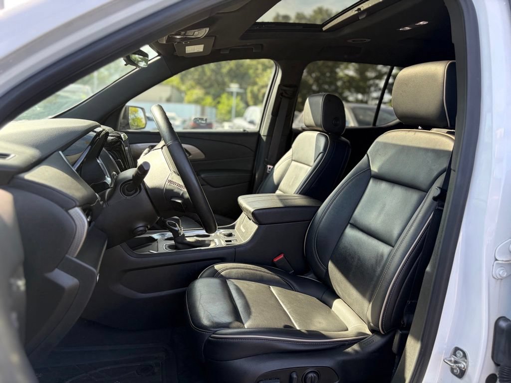 Used 2023 Chevrolet Traverse Premier w/ Redline Edition AWD/4WD image 24