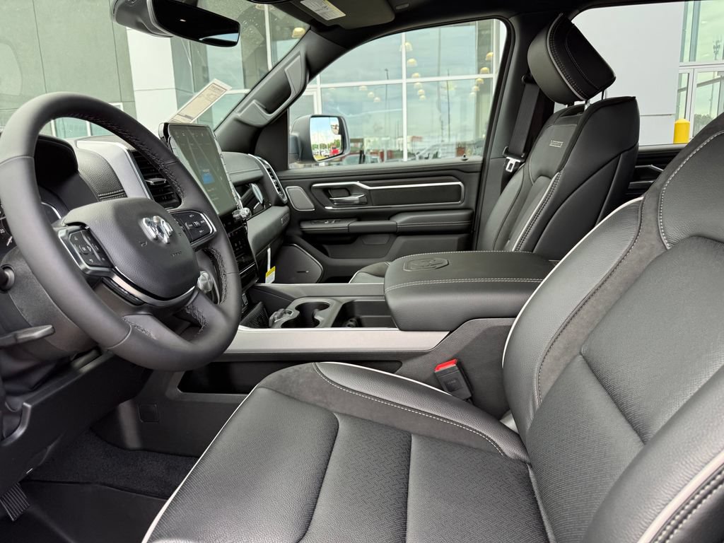 New 2026 RAM 1500 Laramie AWD/4WD image 10