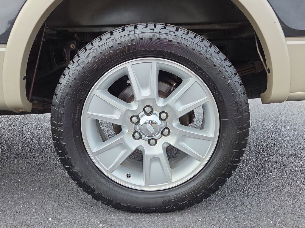 Used 2010 Ford F150 Lariat RWD image 32