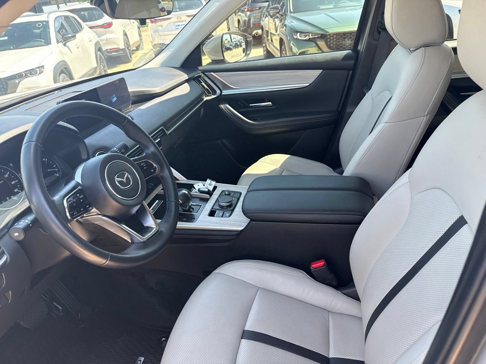 Used 2024 MAZDA CX-90 3.3 Turbo w/ Preferred Package AWD/4WD image 12