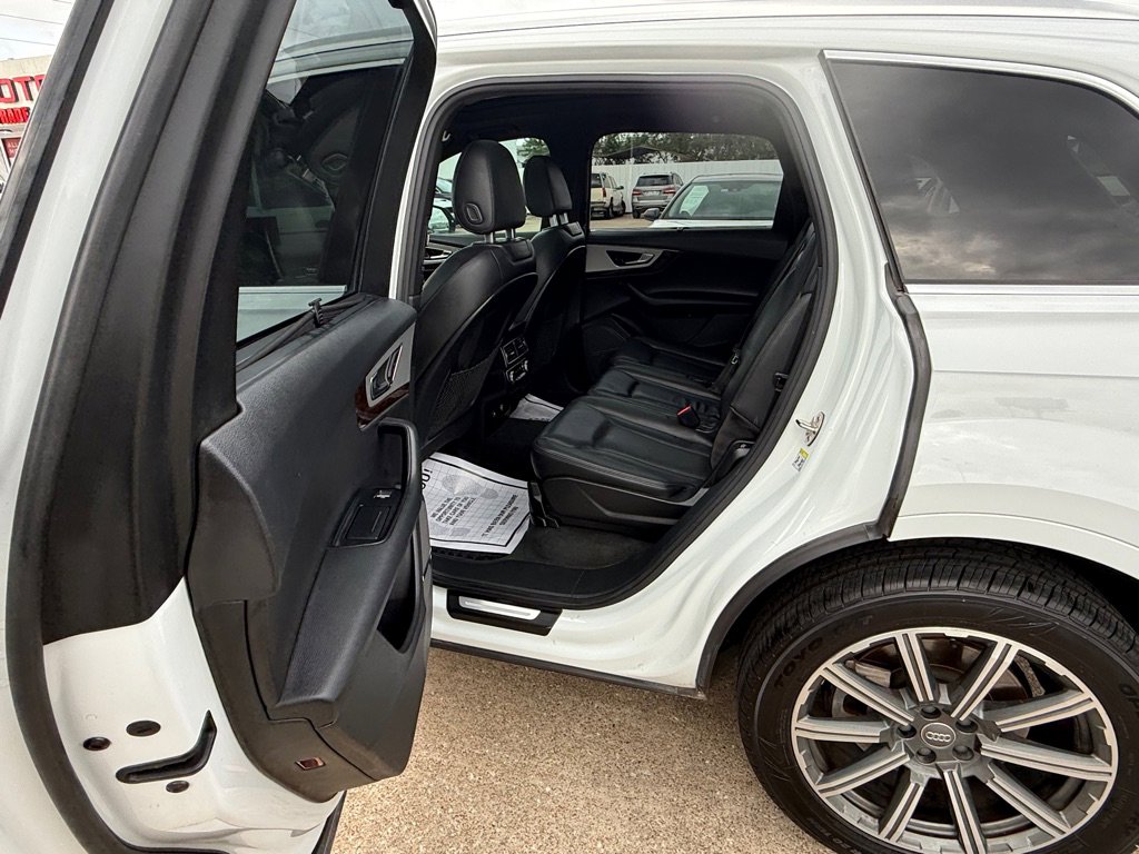 Used 2019 Audi Q7 2.0T Premium Plus w/ Premium Plus Package AWD/4WD image 8