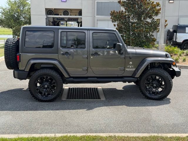 Used 2017 Jeep Wrangler Unlimited Sahara w/ Connectivity Group AWD/4WD image 12