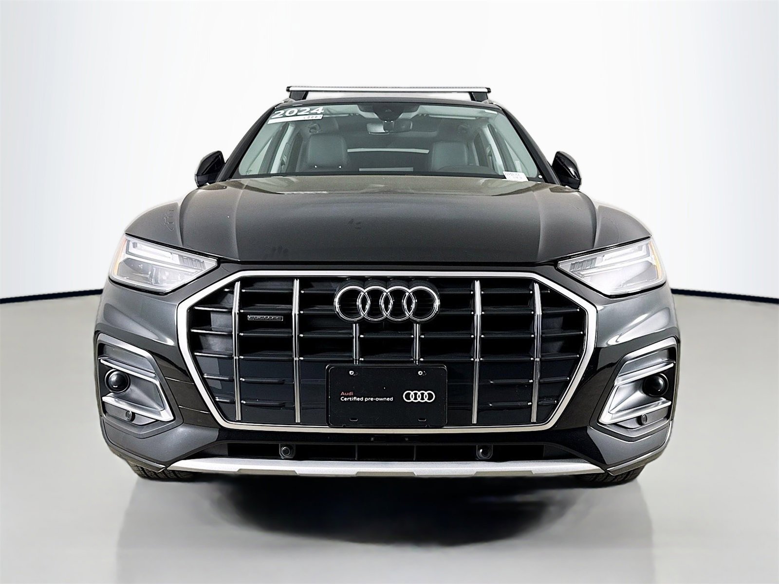 Certified 2024 Audi Q5 2.0T Premium w/ Convenience Package image 2