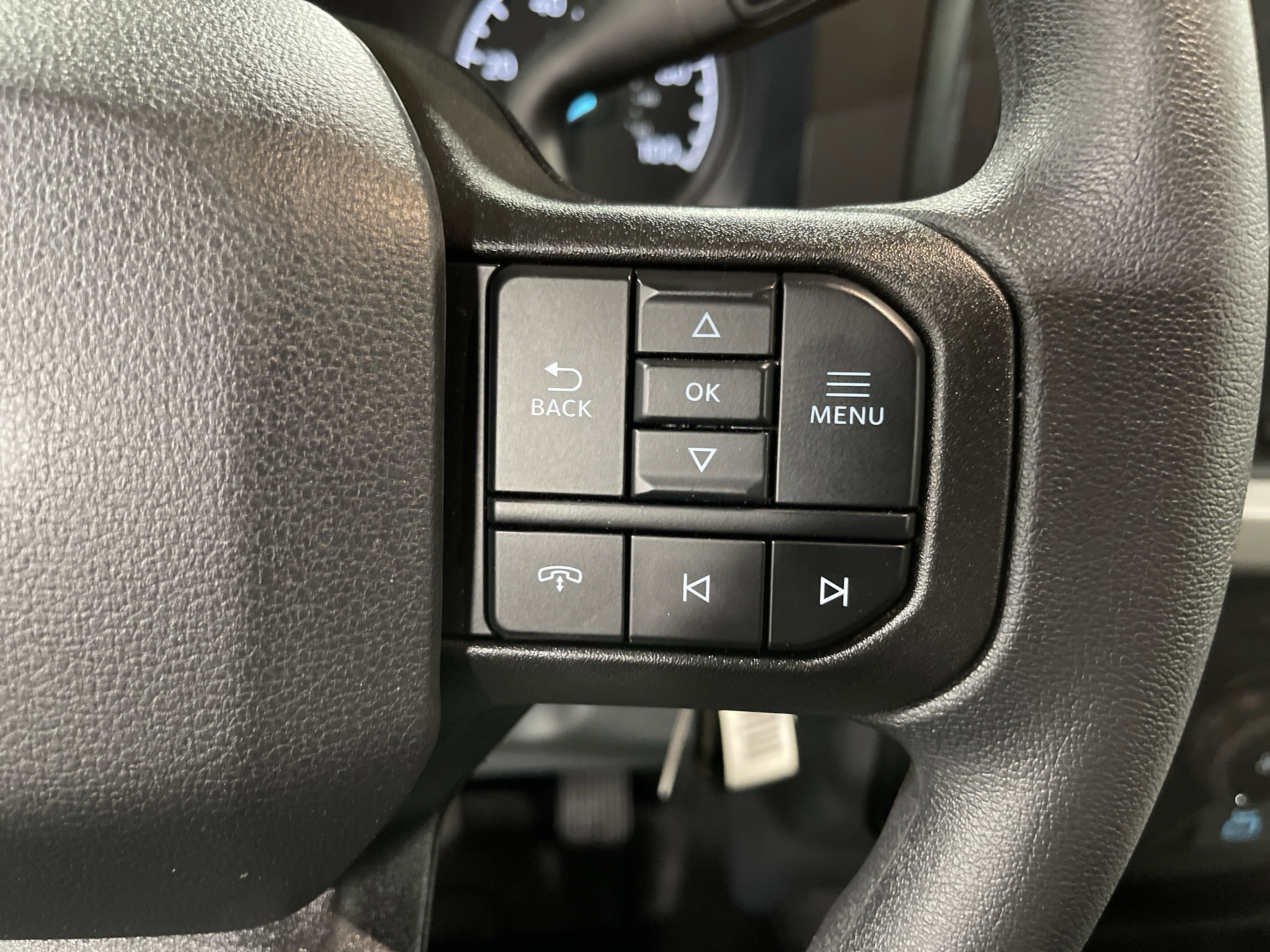 New 2025 Ford F550 4x4 Regular Cab Super Duty w/ XLT Value Package image 15