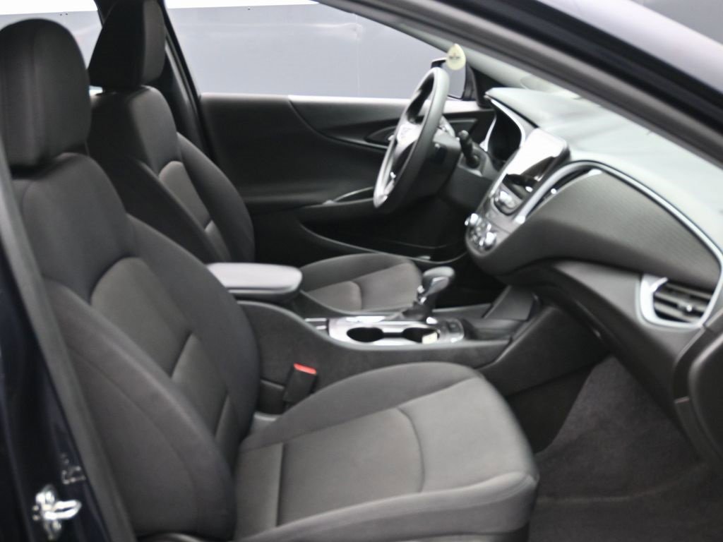 Used 2023 Chevrolet Malibu LS image 29