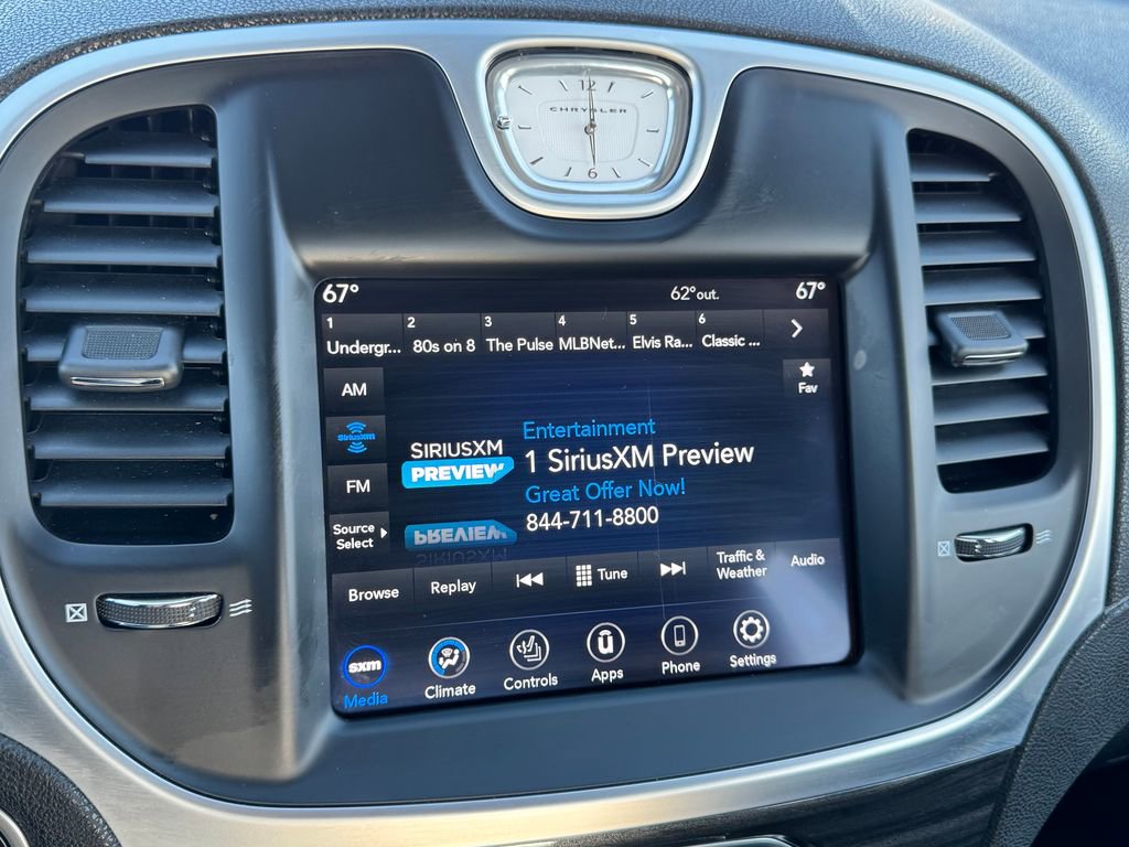 Used 2021 Chrysler 300 Touring L image 24